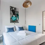 Villa White House