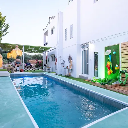 Villa White House