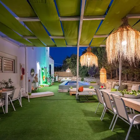 White House Villa