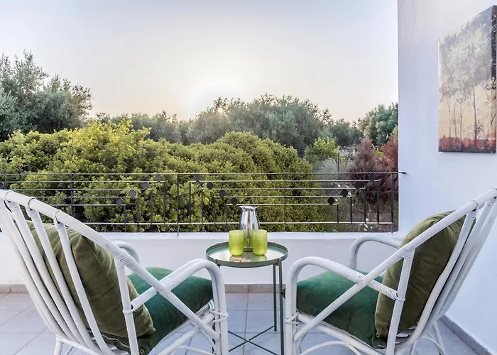 White House * Χερσόνησος