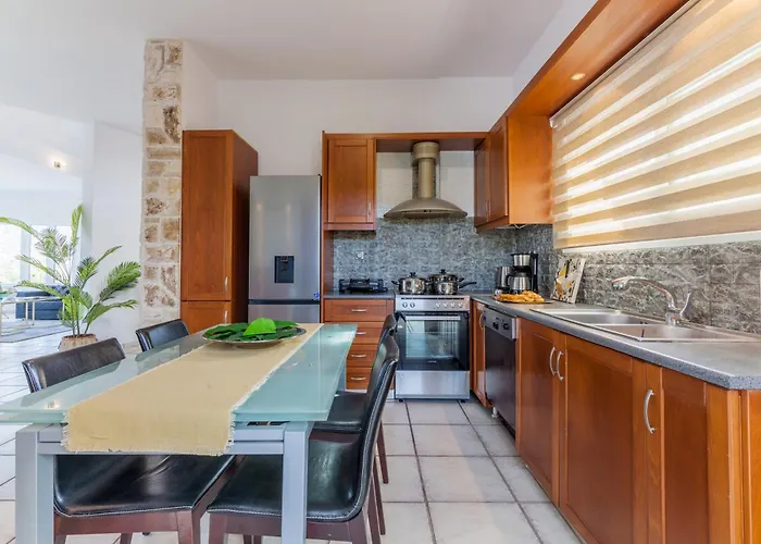 Villa White House Hersonissos (Crete)